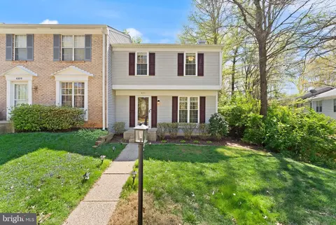 6111 Martins Landing Ct, Burke, VA 22015