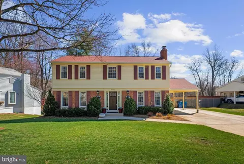 9078 Brook Ford Rd, Burke, VA 22015