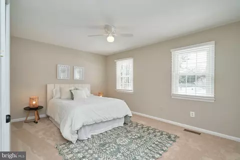 9634 Blincoe Ct, Burke, VA 22015 photo 18