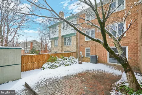 9634 Blincoe Ct, Burke, VA 22015 photo 35