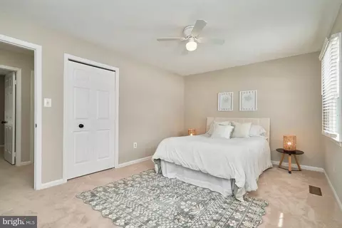 9634 Blincoe Ct, Burke, VA 22015 photo 19