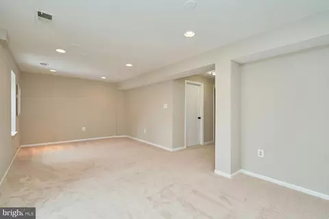 9634 Blincoe Ct, Burke, VA 22015 photo 31