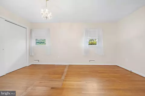 Bedroom - 1806 Lansing Ct, Mclean, VA 22101 photo 1 of 7