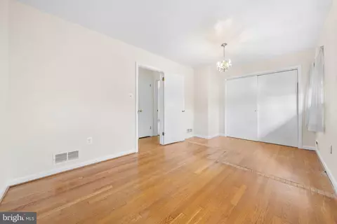 Bedroom - 1806 Lansing Ct, Mclean, VA 22101 photo 2 of 7