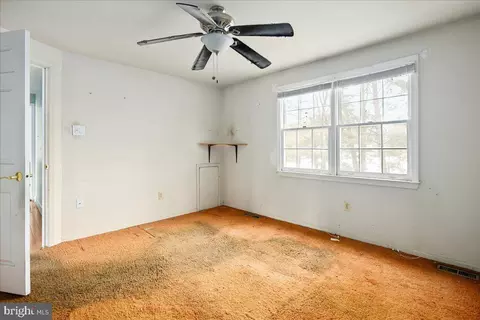 Bedroom - 12814 Pinecrest Rd, Herndon, VA 20171 photo 3 of 4
