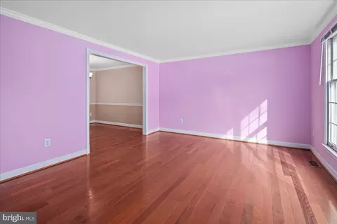 Living - 12814 Pinecrest Rd, Herndon, VA 20171 photo 2 of 5