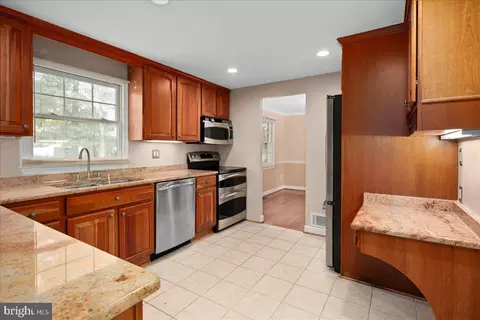 Kitchen - 12814 Pinecrest Rd, Herndon, VA 20171 photo 2 of 3