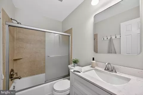 5624 Kirkham Ct, Springfield, VA 22151 photo 22