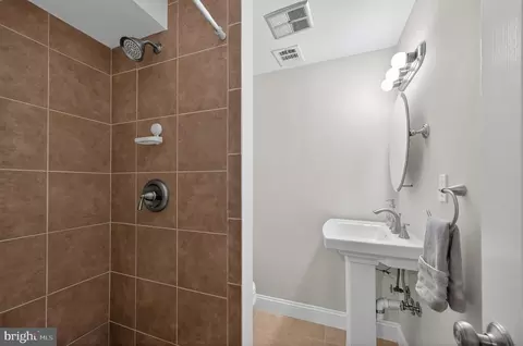 5624 Kirkham Ct, Springfield, VA 22151 photo 33
