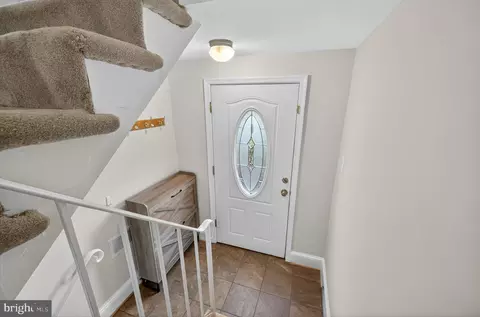 5624 Kirkham Ct, Springfield, VA 22151 photo 4