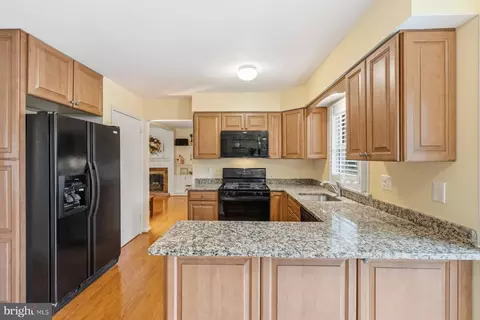 Kitchen - 8739 Arley Dr, Springfield, VA 22153 photo 2 of 3
