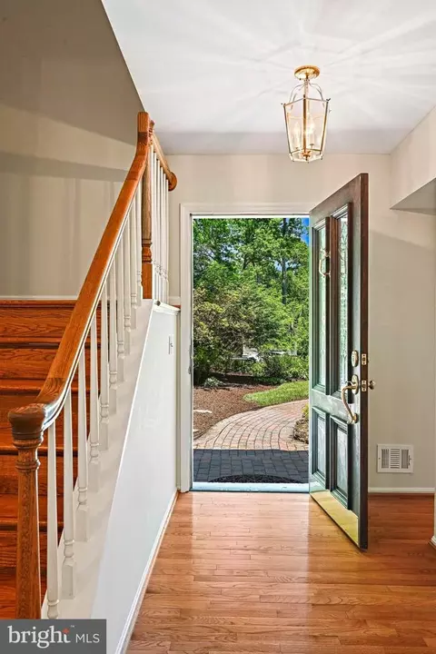 Entry Way - 11311 Handlebar Rd, Reston, VA 20191 photo 2 of 8