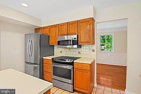 Kitchen - 11311 Handlebar Rd, Reston, VA 20191 photo 5 of 8
