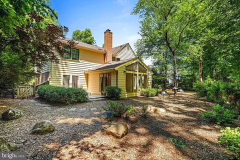 Exterior - 11311 Handlebar Rd, Reston, VA 20191 photo 13 of 15