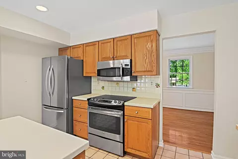 Kitchen - 11311 Handlebar Rd, Reston, VA 20191 photo 4 of 8