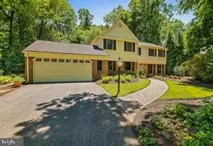 11311 Handlebar Rd, Reston, VA 20191