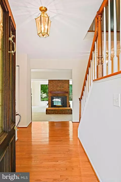 Entry Way - 11311 Handlebar Rd, Reston, VA 20191 photo 3 of 8