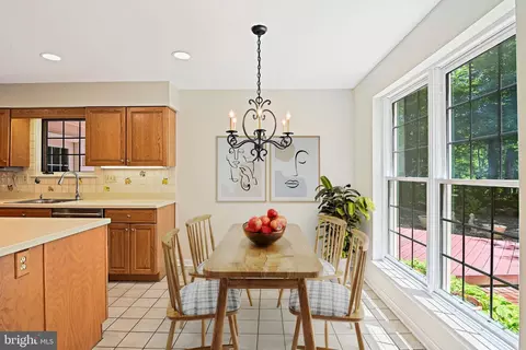 Dining - 11311 Handlebar Rd, Reston, VA 20191 photo 4 of 4