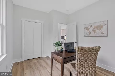 656 Stuart Ct, Herndon, VA 20170 photo 22