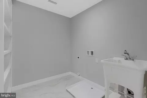 656 Stuart Ct, Herndon, VA 20170 photo 39