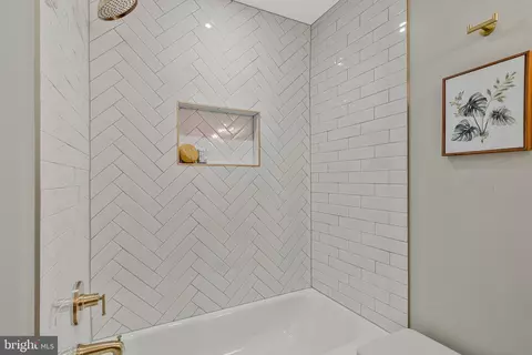 656 Stuart Ct, Herndon, VA 20170 photo 24