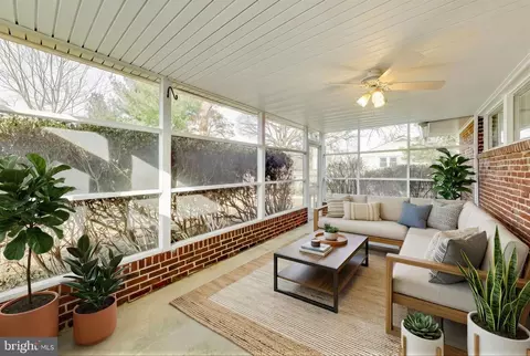 7402 Inzer St, Springfield, VA 22151 photo 25