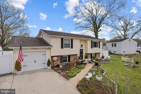 4811 Welford St, Alexandria, VA 22309