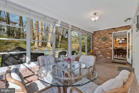 Exterior - 1438 Brookhaven Dr, Mclean, VA 22101 photo 12 of 23