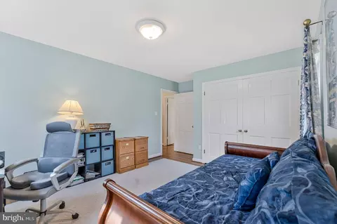 Bedroom - 1438 Brookhaven Dr, Mclean, VA 22101 photo 4 of 8