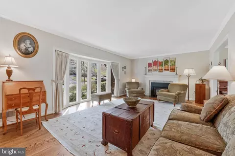 Living - 1438 Brookhaven Dr, Mclean, VA 22101 photo 3 of 3