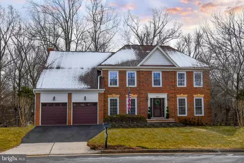 4407 Galesbury Ln, Chantilly, VA 20151
