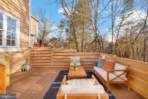 Exterior - 1509 Deer Point Way, Reston, VA 20194 photo 4 of 9