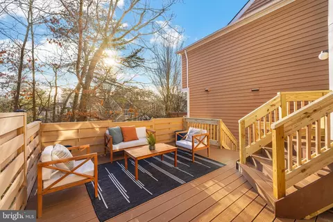 Exterior - 1509 Deer Point Way, Reston, VA 20194 photo 3 of 9