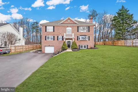 4515 Forest Hill Dr, Fairfax, VA 22030