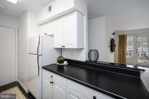 Kitchen - 5902 Queenston St # -B, Springfield, VA 22152 photo 2 of 2