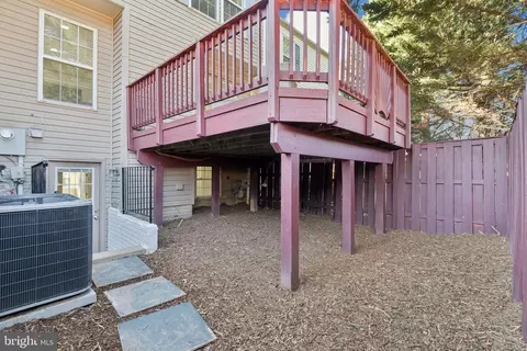 Exterior - 6350 Racetec Pl, Springfield, VA 22150 photo 6 of 6