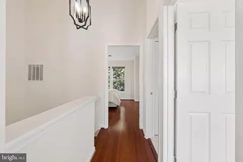 Entry Way - 6350 Racetec Pl, Springfield, VA 22150 photo 12 of 16