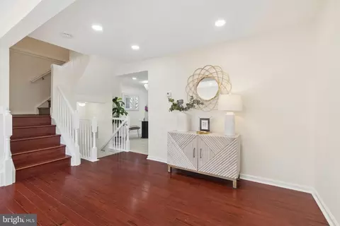 Entry Way - 6350 Racetec Pl, Springfield, VA 22150 photo 6 of 16