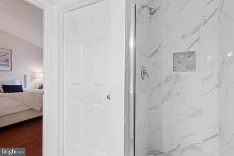 Entry Way - 6350 Racetec Pl, Springfield, VA 22150 photo 13 of 16