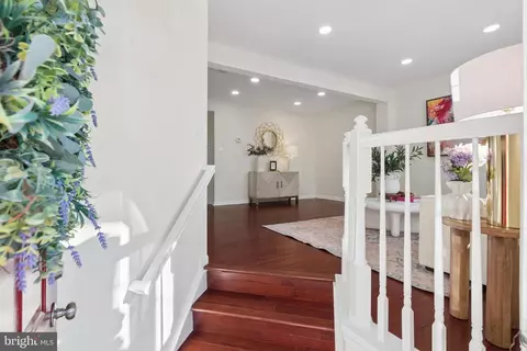 Entry Way - 6350 Racetec Pl, Springfield, VA 22150 photo 1 of 16