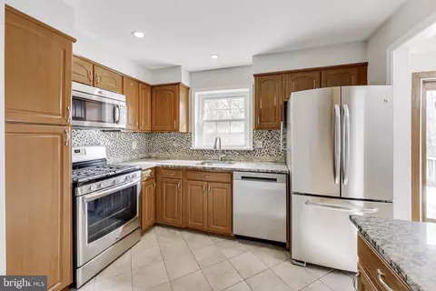 Kitchen - 5300 Easton Dr, Springfield, VA 22151 photo 2 of 2