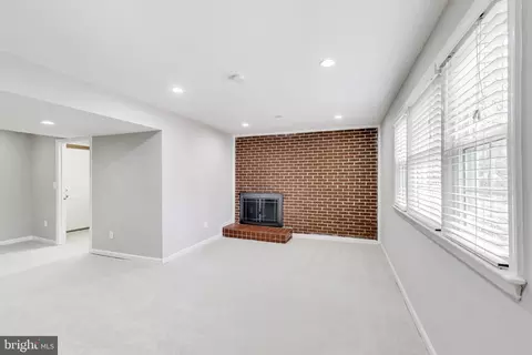 Living - 5300 Easton Dr, Springfield, VA 22151 photo 7 of 8