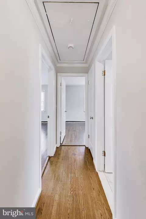 Entry Way - 5300 Easton Dr, Springfield, VA 22151 photo 2 of 3