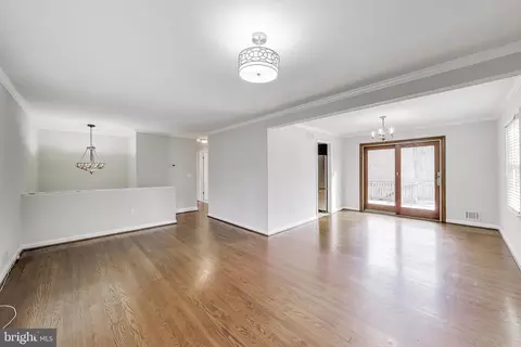 Living - 5300 Easton Dr, Springfield, VA 22151 photo 3 of 8