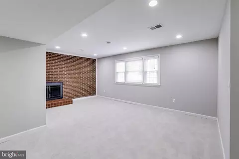 Living - 5300 Easton Dr, Springfield, VA 22151 photo 6 of 8
