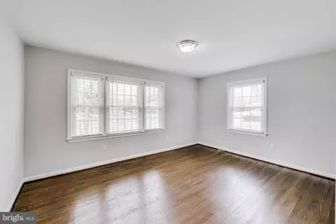 Living - 5300 Easton Dr, Springfield, VA 22151 photo 5 of 8