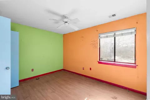 Bedroom - 11308 Geddys Ct, Reston, VA 20191 photo 2 of 3