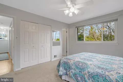 Bedroom - 8816 Victoria Rd, Springfield, VA 22151 photo 13 of 14