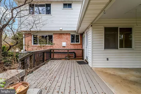 Exterior - 8816 Victoria Rd, Springfield, VA 22151 photo 6 of 11