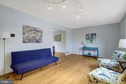 Living - 8816 Victoria Rd, Springfield, VA 22151 photo 8 of 10